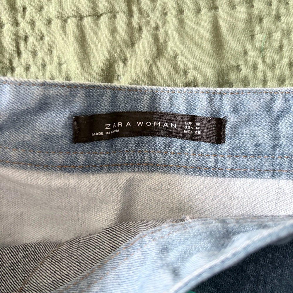 Zara Patchwork Denim Mini Skirt Raw Hem Blue M - Picture 4 of 7